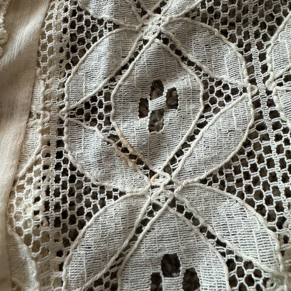 Open Back Crochet Tank - Picture 5 of 5